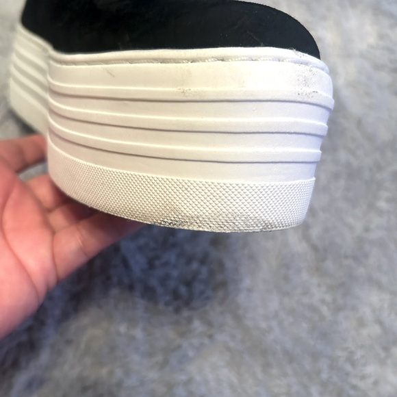 STEVE MADDEN Women’s Black Suede Platform Slip-On, Size 10B - Picture 3 of 15